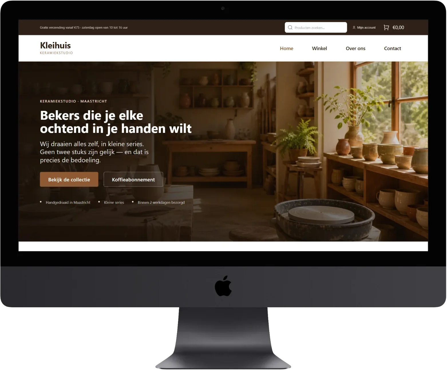 Homepage van demowinkel Kleihuis op een beeldscherm, met een sfeerfoto van de keramiekstudio en twee knoppen